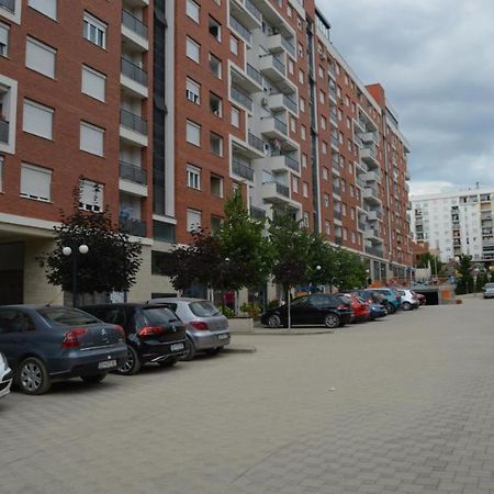 Prishtina Apartments พริสตีนา ภายนอก รูปภาพ
