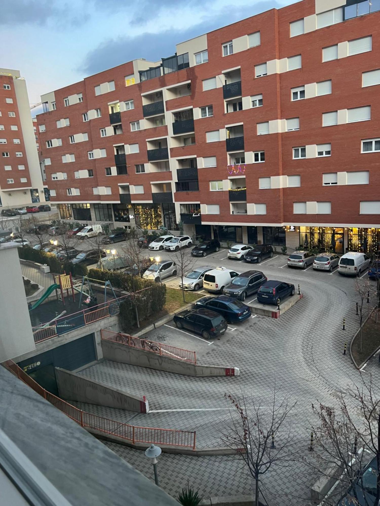 Prishtina Apartments พริสตีนา ภายนอก รูปภาพ